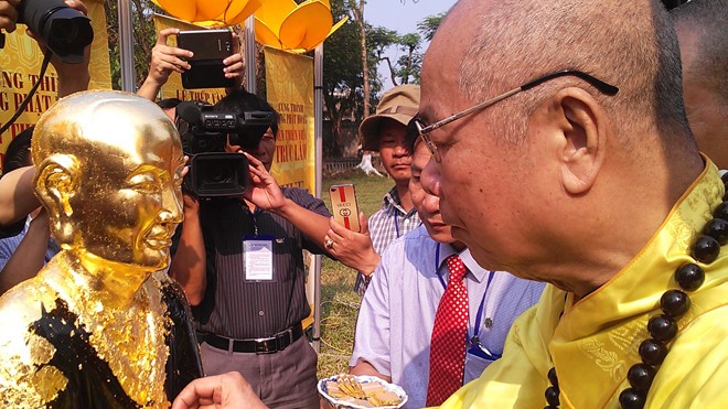 Rực cháy cầu Trường Tiền - ảnh 1